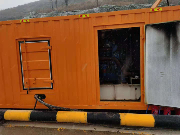 定兴发电机出租 柴油发电机组电压低报警怎么办？