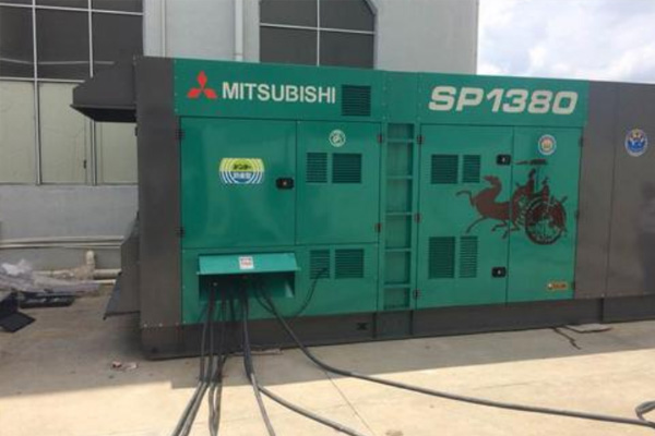 定兴为什么有些柴油发电机组的输出电压可以调节？