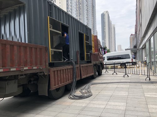 定兴冷却液不足的情况下如何检查柴油发电机组？