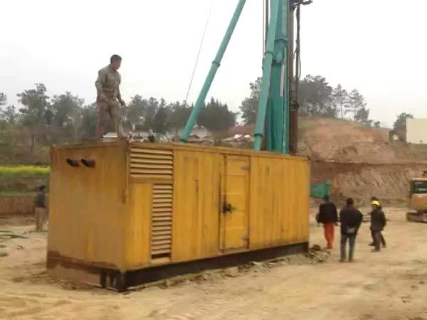 定兴如何判断水冷式机油散热器密封件是否需要更换？